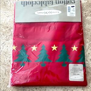 Christmas Tablecloth. Cotton NWT 60 x 84 oblong